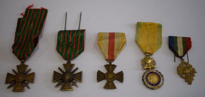 null [ WW1 ] [ Médaille ]

-Croix de guerre 14-18, une étoile

- Croix de guerre...