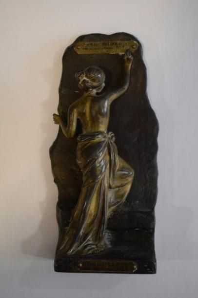 null CAUSSE Julien (1869-1909) 

"Jamais bredouille" 

Bronze, H : 22 cm. 