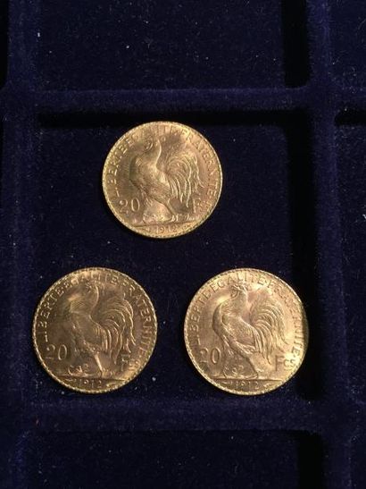null [ Pièce en or ]

3 pièces de 20 francs " coq " 1912. 

Poids : 19,3 g 