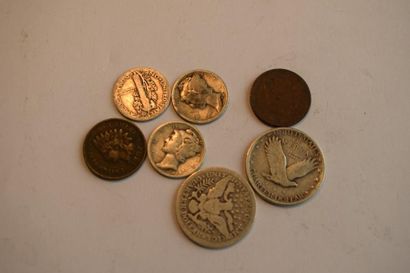 null [ Pièce en argent ] [ Etats-Unis ]

Ensemble de cinq pièces en argent :

Quarter...