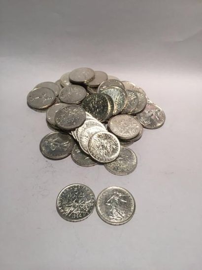 null [ Pièces en argent ]

Lot de 50 pièces de 5 F Semeuse en argent (uniquement...