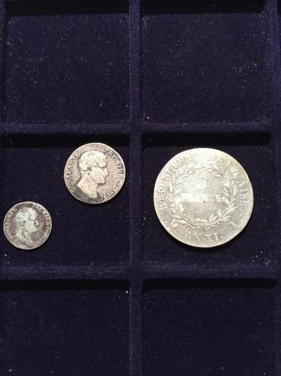 null Ensemble de 3 pièces en argent " Bonaparte Premier Consul " :

5 francs " F301...