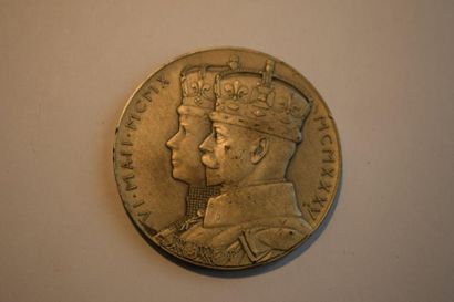 null [ Médaille ] [ Royauté ] [ Royaume-Uni ]

Médaille commémorative en métal argenté

A...