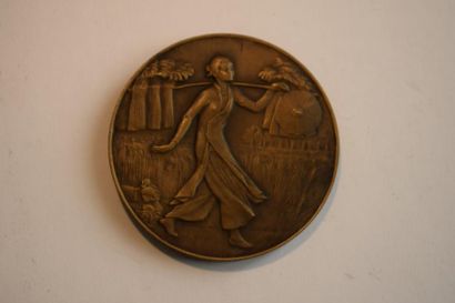 null [ Médaille ] [ Exposition coloniale 1931 ] 

Médaille en bronze 

A l'avers...