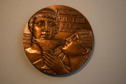 null [ Médaille ] [ Marseille ]

Médaille en bronze

Avers :

Gyptis offrant la coupe...
