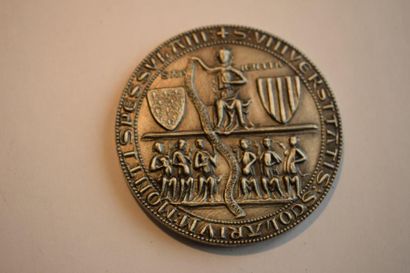 null [ Médaille ] [ Montpellier ] [ Education ]

Médaille en bronze argenté

Avers...