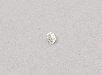 null Un diamant sur papier taille ancienne 

Poids : env. 0.2 carats
