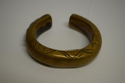 null Bracelet en bronze Peulh du Mali, Niger. 

