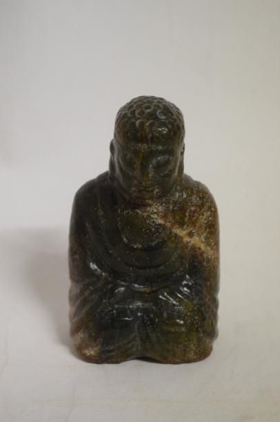 null Groupe en pierre dure représentant Bouddha

Chine, XXème siècle