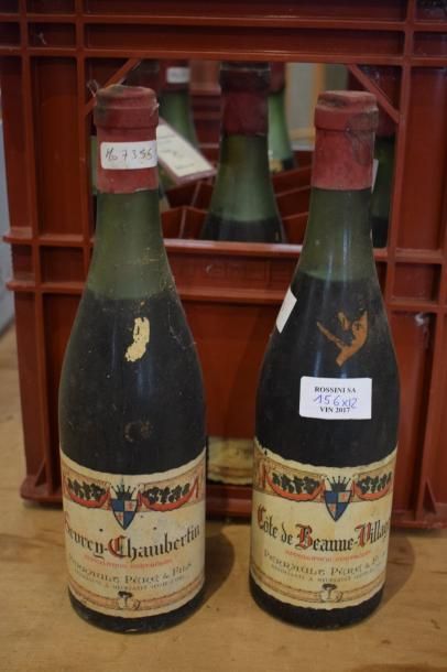 null 12 bouteilles BOURGOGNE Perrault (Côtes de Beaune 67, Gevrey 64 en mauvais état)...