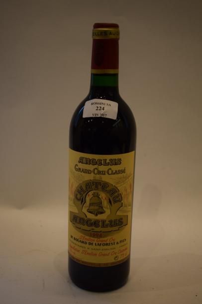 null 1 bouteille CH. ANGELUS, 1° Grand cru St-Emilion 1994	

