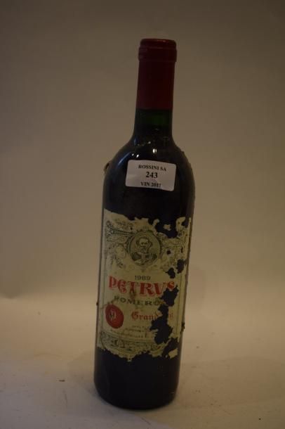 null 1 bouteille CH. PETRUS, Pomerol 1989	(etiquette en lambeaux mais lisible) 	...