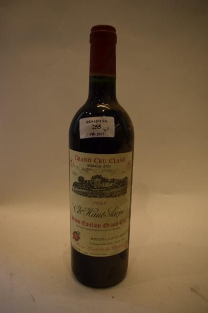 null 12 bouteilles CH. HAUT SARPE, St-Emilion 1998 (es) 	

