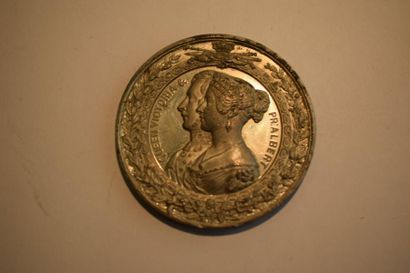 null [ Médaille ] [ Exposition universelle - World's fair ] 

Médaille commémorative...