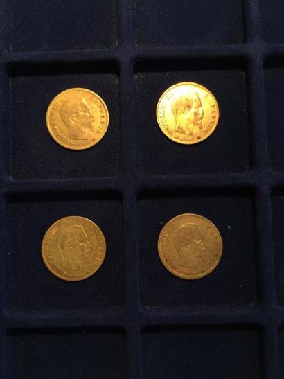 null 4 pièces en or de 10 francs Napoléon III "tête nue" (1856 A x 1 ; 1857 A x 1...