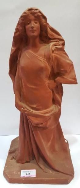 null ECOLE FIN XIXème

Femme vêtue à l'antique, probablement Sarah BERNHARDT

Sculpture...
