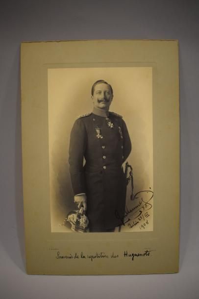  OPERA 
Belle et grande photographie du KRONPRINZ GUILLAUME DE PRUSSE, signée, datée...