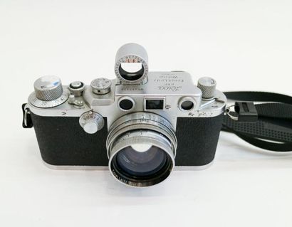 null Leica IIIc. DRP Ernst Leitz Wetzlar Germany, n°482438, 1949. Objectif Ernst...