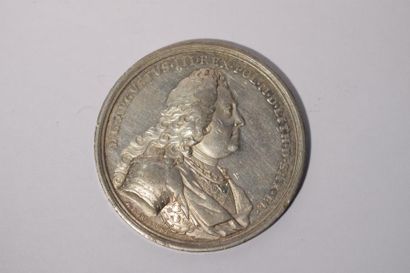 null Allemagne : Saxe : Frédéric Auguste III

Médaille en argent : couronnement de...