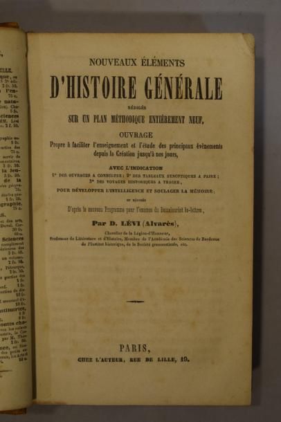 null Fort lot comprenant : 



- Histoire de la pairie de France et du Parlement...