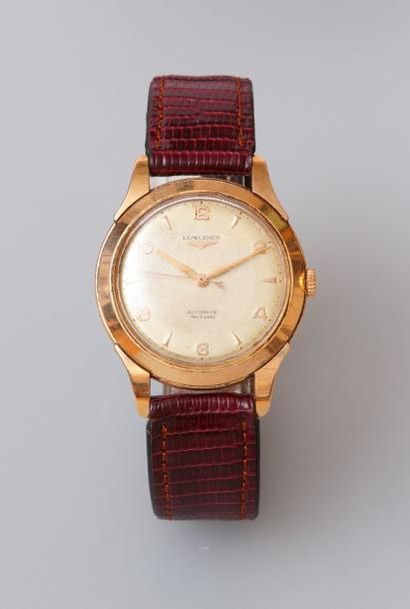 null LONGINES

Montre d'homme en or jaune 18k (750), cadran crème à chiffres arabes...