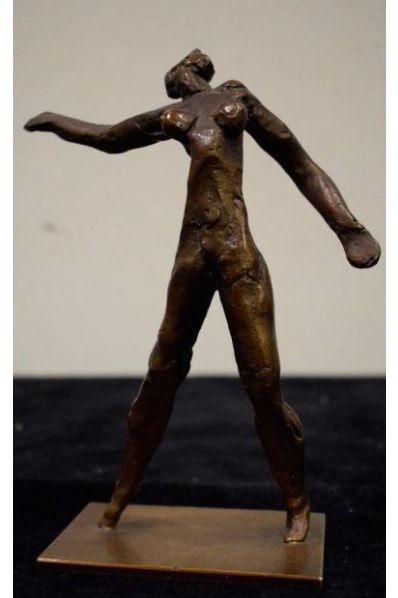 null ECOLE MODERNE
Sculpture de femme nue stylisée 
bronze à patine brune 
Ht. 17...