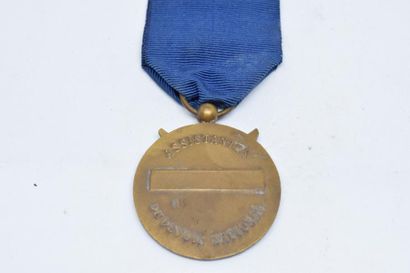 null [ WW2 ] [ Médaille ]

Médaille en bronze, sur l'avers allégorie du secours,...