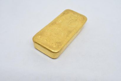 null Un lingot d'or numéroté 636275

Poids brut (env) : 1 kg 004



Frais en sus...