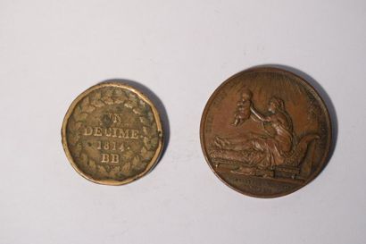 null [MEDAILLE]

lot composé de : 

- 1 décime Napoléon Ier à l'N couronné en bronze

-...