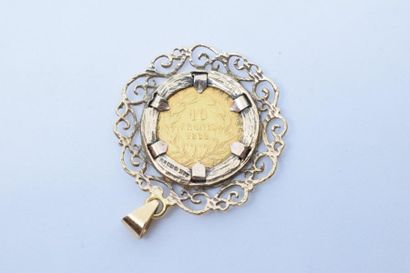 null Pièce de 10 Francs or Napoléon tête laurée, 1862, montée en pendentif.

7,5...