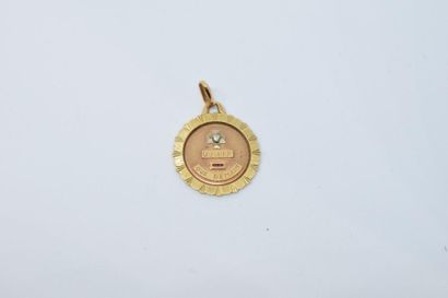 null AUGIS



Médaille d'amour en or jaune 18k (750) de forme ronde " Plus qu'hier,...