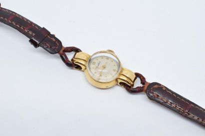 null CORTEBERT montre bracelet de dame, boîtier en or jaune 18k (750) (têtes d'aigle),...