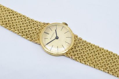 null Montre bracelet de dame en or jaune 18k (750), cadran doré à index batons pour...