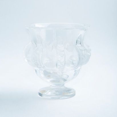 null CRISTAL LALIQUE 

Vase « Dampierre ». Epreuve en cristal blanc moulé pressé...