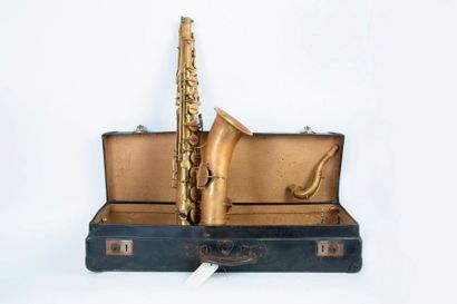 null Saxophone ténor Buffet Crampon, métal argenté, Evette et Scheffer. 1926. Très...