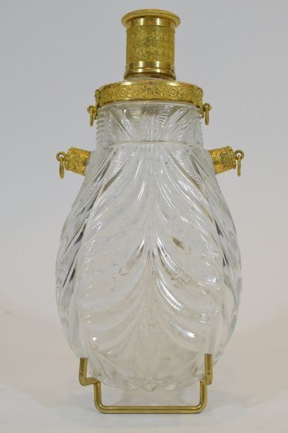 null Gourde en cristal et bronze doré époque Charles X 

20 x 14 cm 