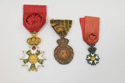 null Croix de la Légion d'honneur d'Officier en or, époque Second Empire 

Poids...