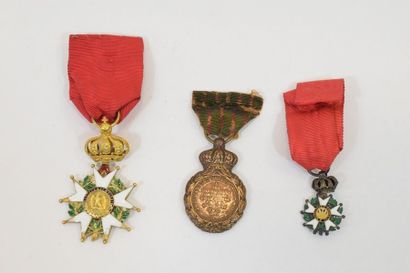 null Croix de la Légion d'honneur d'Officier en or, époque Second Empire 

Poids...