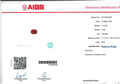 null Rubis sur papier

Poids du rubis : 4.13 ct

Accompagné d'un certificat AIGS...