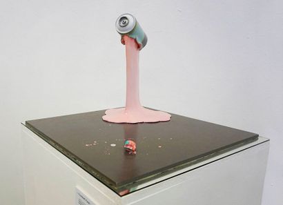 N_GRAMS N_GRAMS, né en 1980

Craked Flask.

Sculpture, technique mixte.

24 x 23...