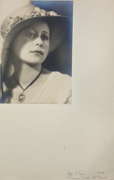 null JACOBI Lotte (1896-1990)



Ensemble de deux portraits d'Olga Klein-Astrachan.

Circa...