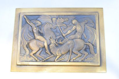 null [ ARTHUS BERTRAND ] [ A.LAVRILLIER ]

Plaque en bronze à patine brune représentant...