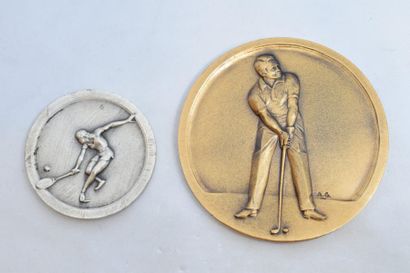 null [ ARTHUS BERTRAND ]

Médaille uniface en bronze doré représentant un golfeur,...