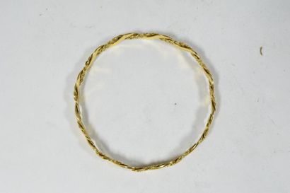 null Bracelet rigide en or jaune 18k (750) 

Poids : 14.9 g. 