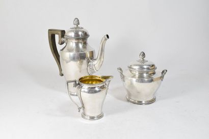 null Christofle

Partie de service à thé en métal argenté composé d'une théire, d'un...