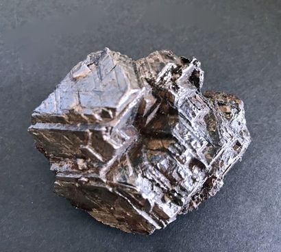 null Belle météorite de Muonialusta, Suède (6 cm, 185g) : cristallisation exceptionnelle,...