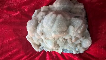 null Belle fluorine capuchonée de quartz (dite "sucre"), Lavellan, Var (20 x 17 x...