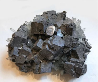 null Galène en cubes, pyrite, quartz (15 cm) de Madan, Bulgarie