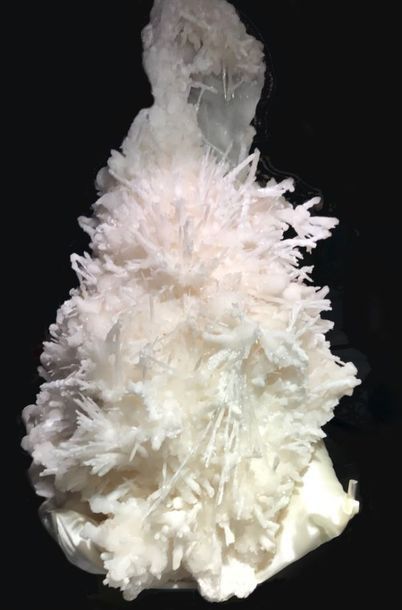 null Très belle et imposante ARAGONITE "flo ferri" blanche (40 x 27 x 20 cm)