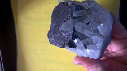 null Sphalérite / quartz de Madan, Bulgarie (10 cm)